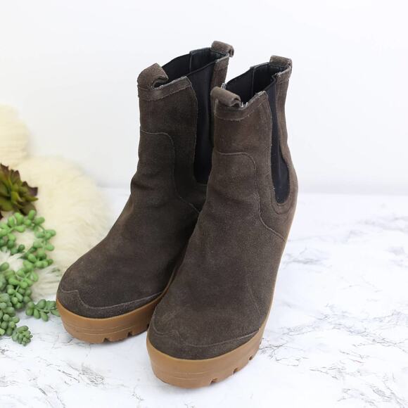 Hunter LIKE NEW Brown Suede Leather Wedge Chelsea Boot 10/ UK8 Women's - Picture 2 of 6